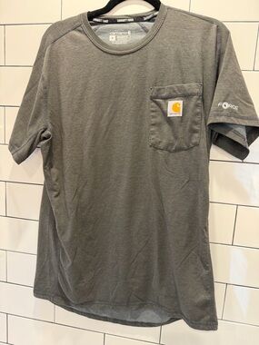 Carhartt Women’s Force Short-Sleeve Pocket Tee in Charcoal